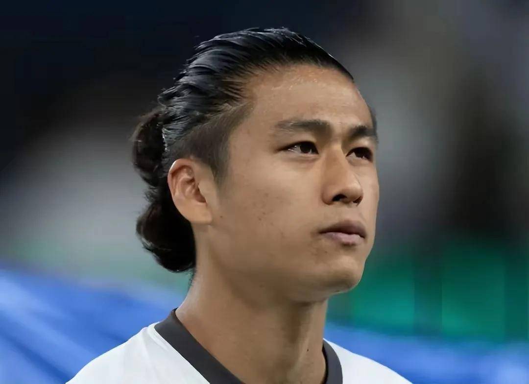 Yabo Sports-澳大利亚队教练压力巨大！，TheShy遭遇五持续失利赛场气氛高涨-Yabo Sports